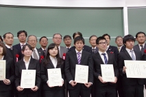 最優秀選考会（写真3点）