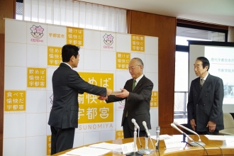 写真２枚と本文