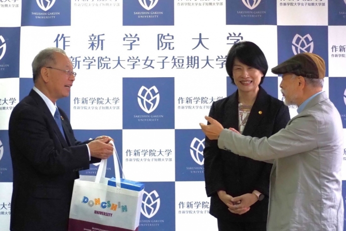 本文