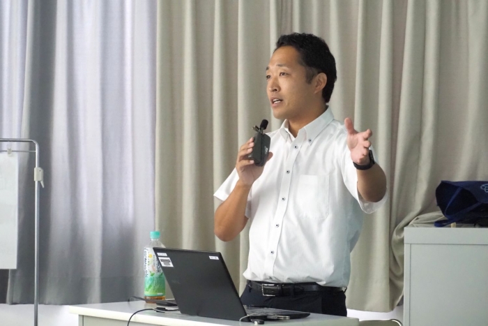 １．模擬授業：経営学部１