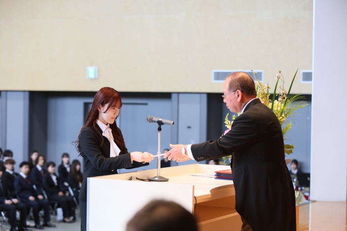 新入生宣誓（短大）